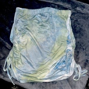 soft material size medium stretchy waistline adjustable drawstring sides